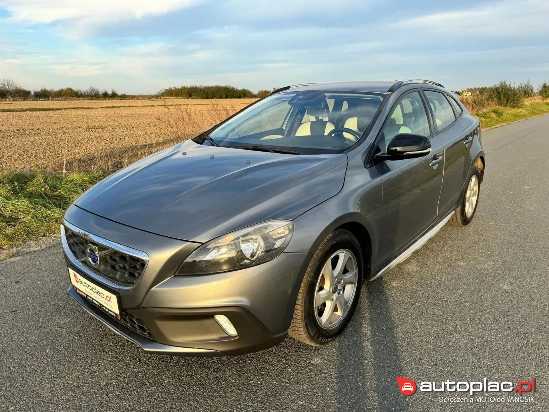 Volvo V40