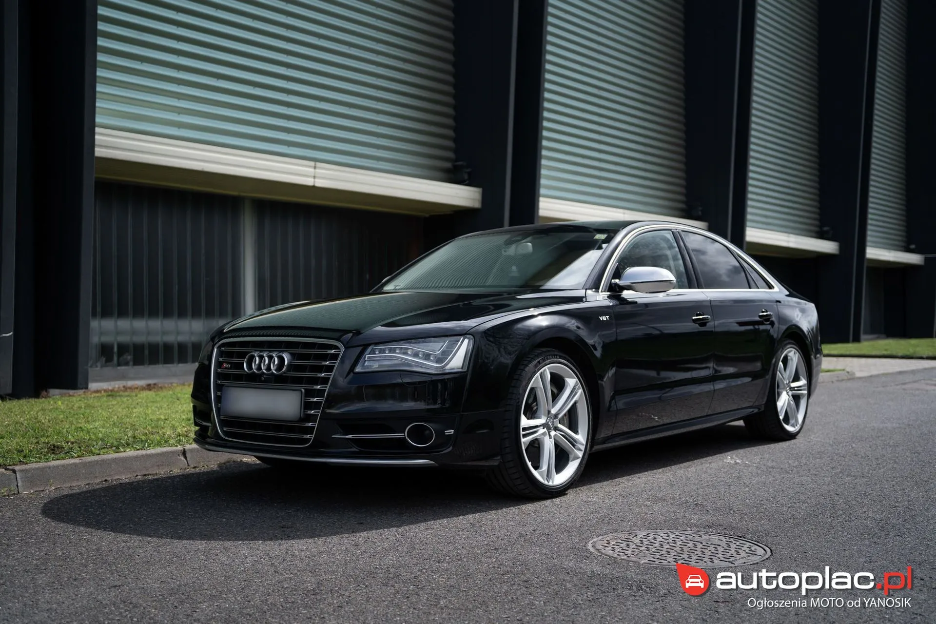 Audi S8