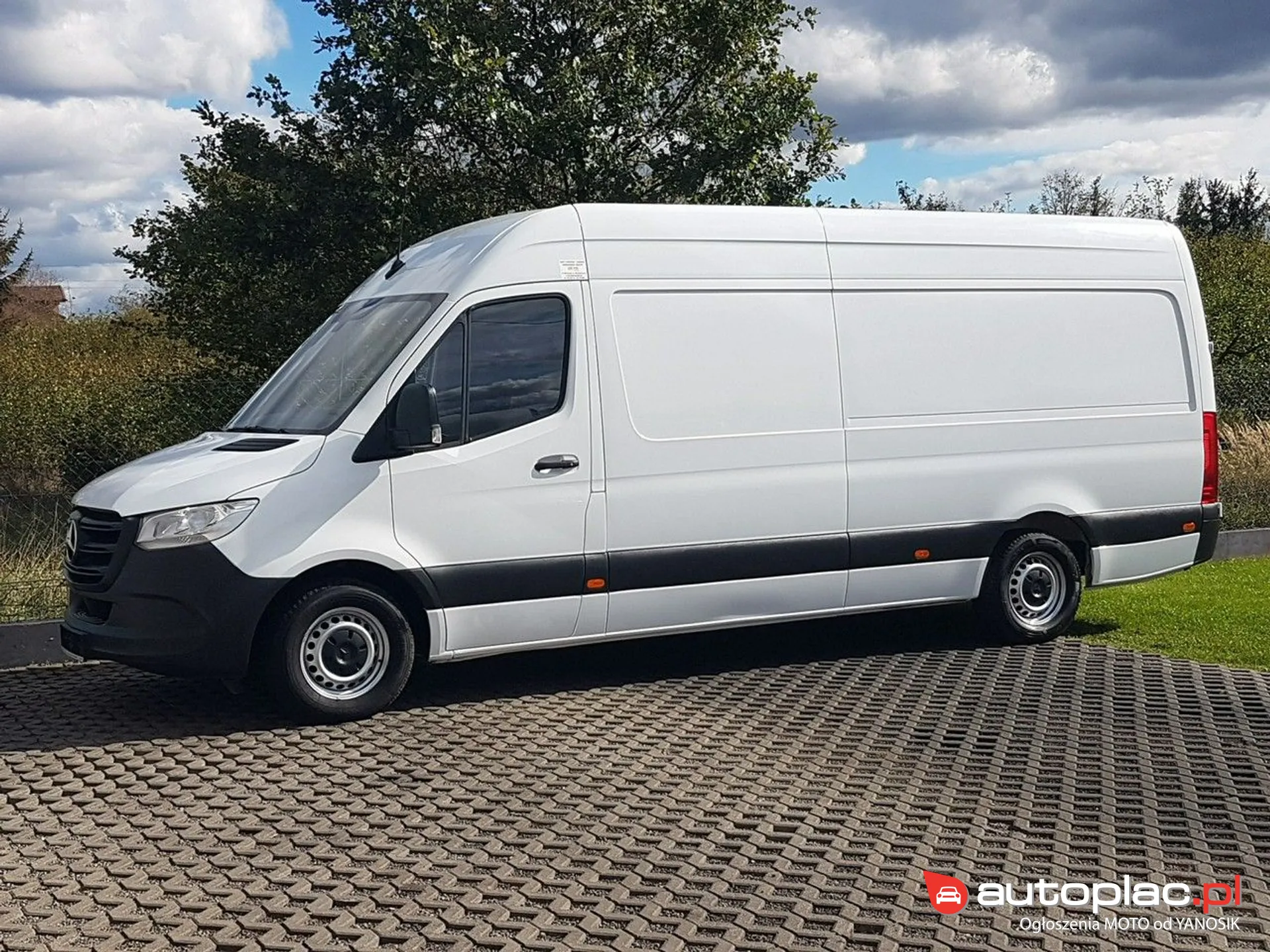 Mercedes-Benz Sprinter