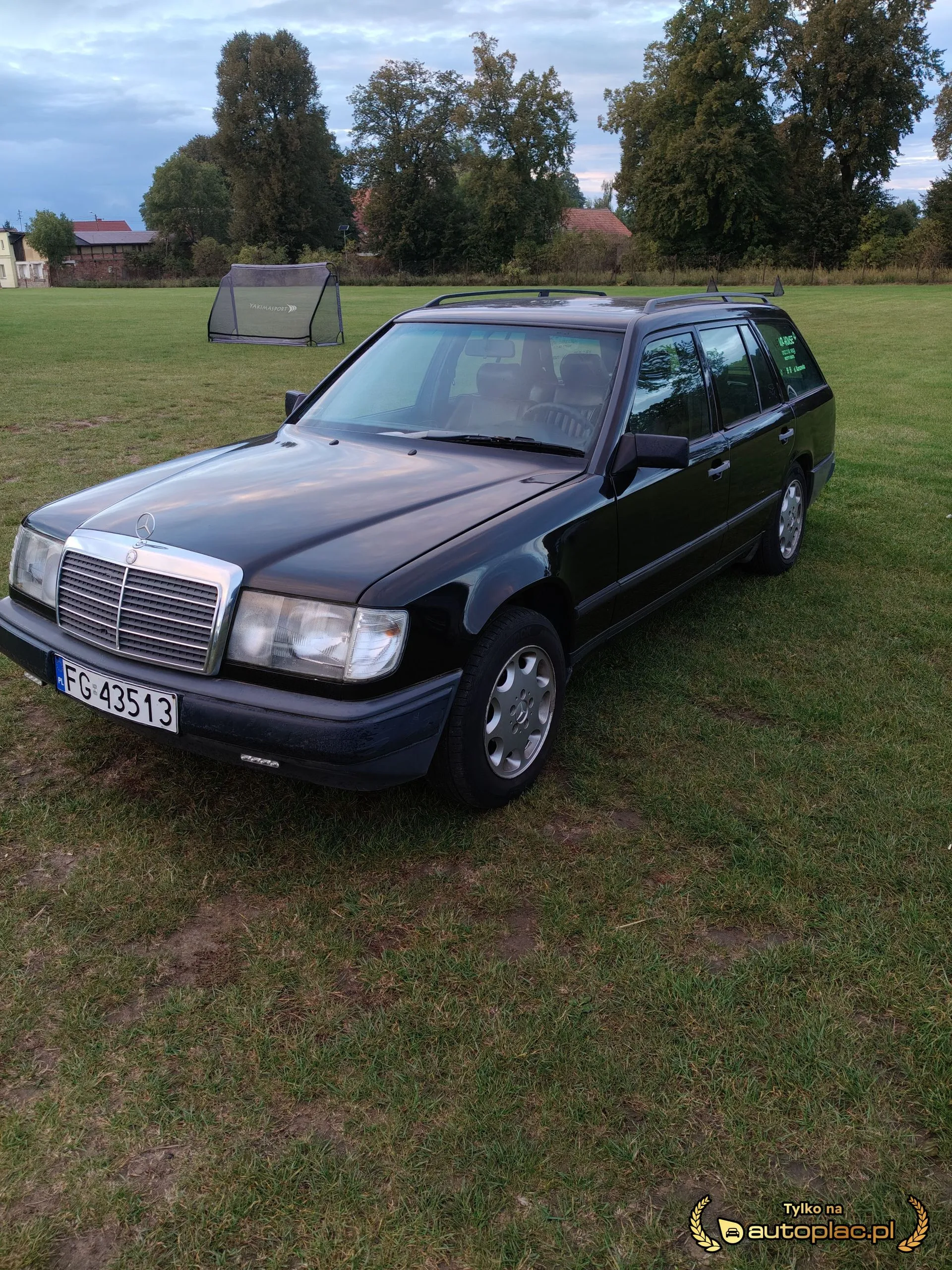 Mercedes-Benz W124