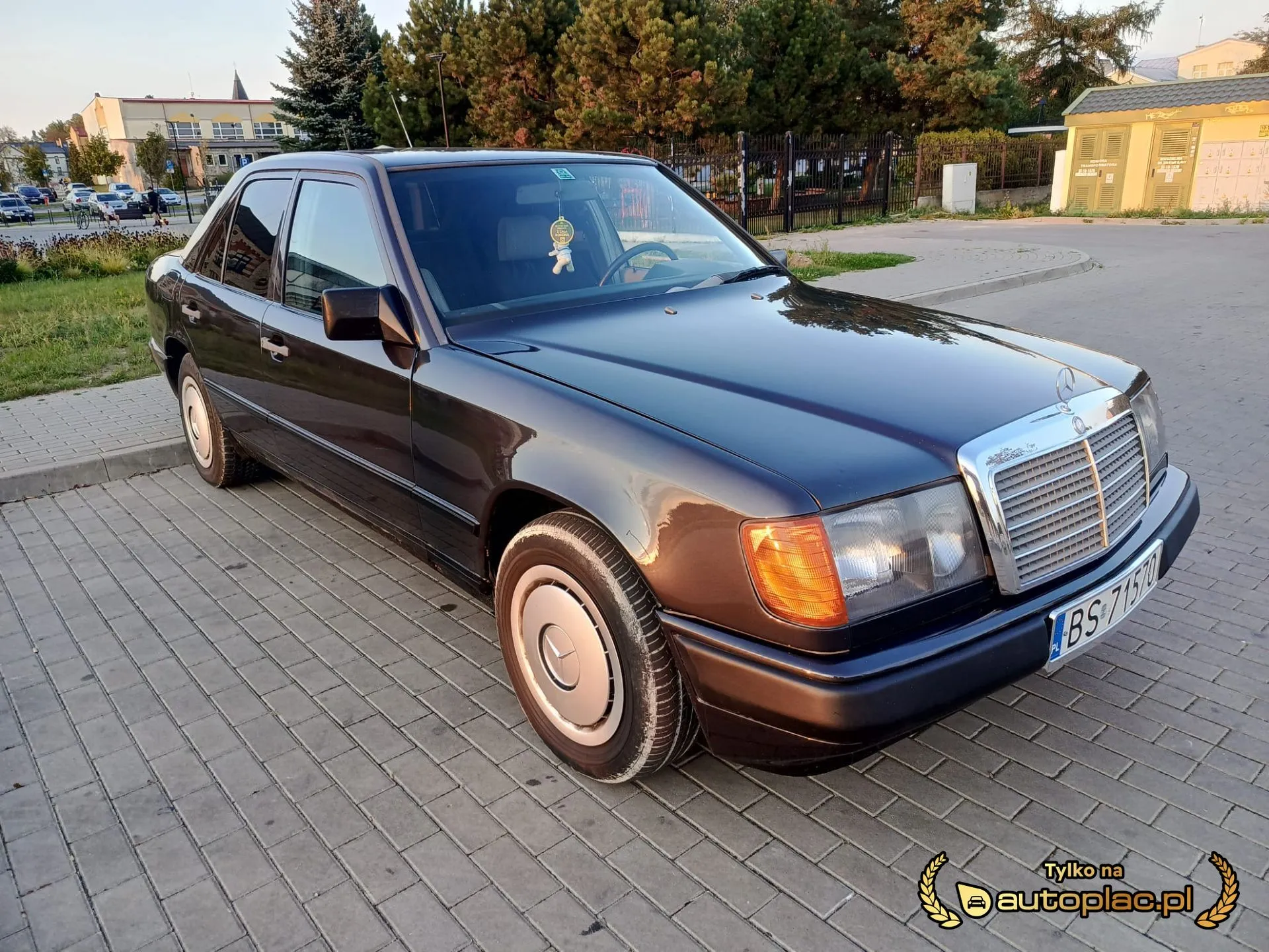 Mercedes-Benz W124