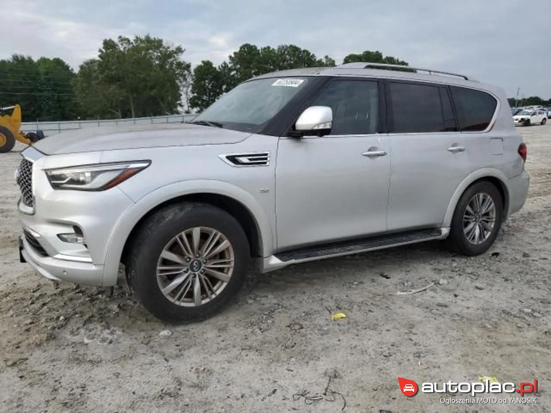 Infiniti QX80