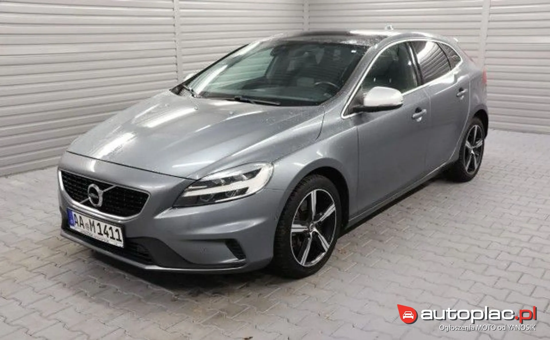 Volvo V40