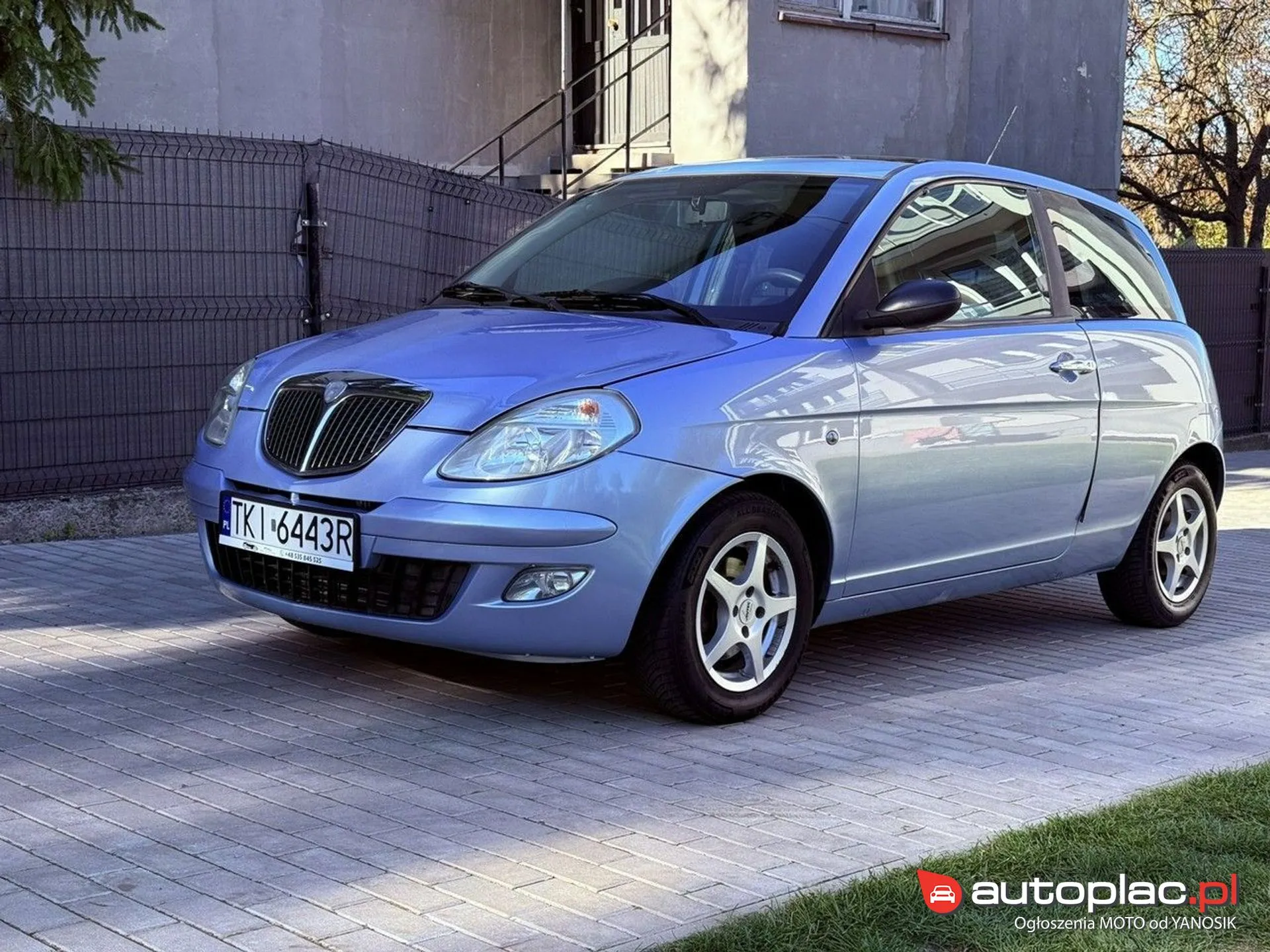 Lancia Ypsilon